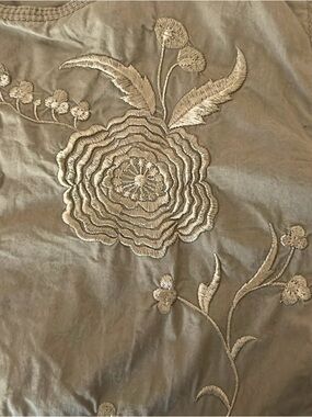 VTG Y2K Wide Leg Floral Embroidered Cargo Pants 100 % Cotton Baggy Tan Sz 14